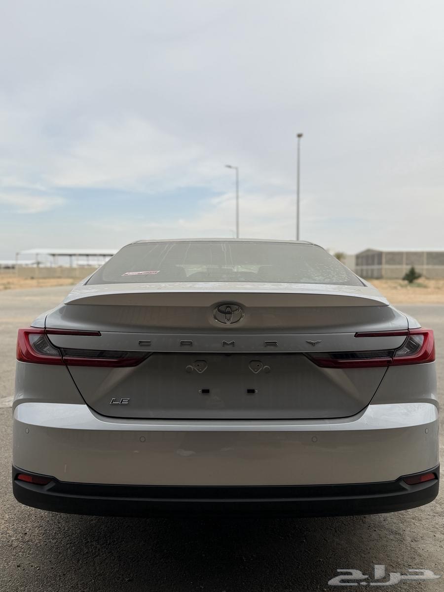 كامري 2025 LE - سعودي اصفار بنزين63352766858114114