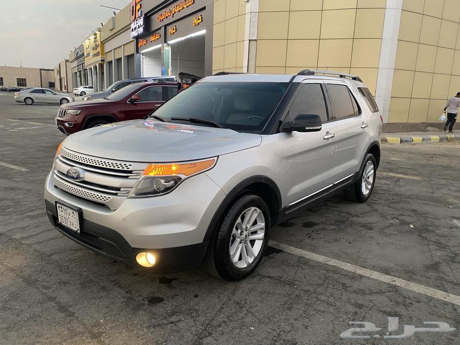 Ford Explorer 2013 XLT Silver Color, Low Mileage, Perfect Condition63350892313089111