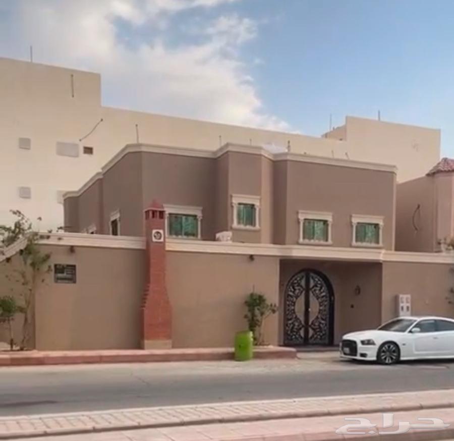فيلا درج داخلي بحي المنتزه بالخرج63008563374979112