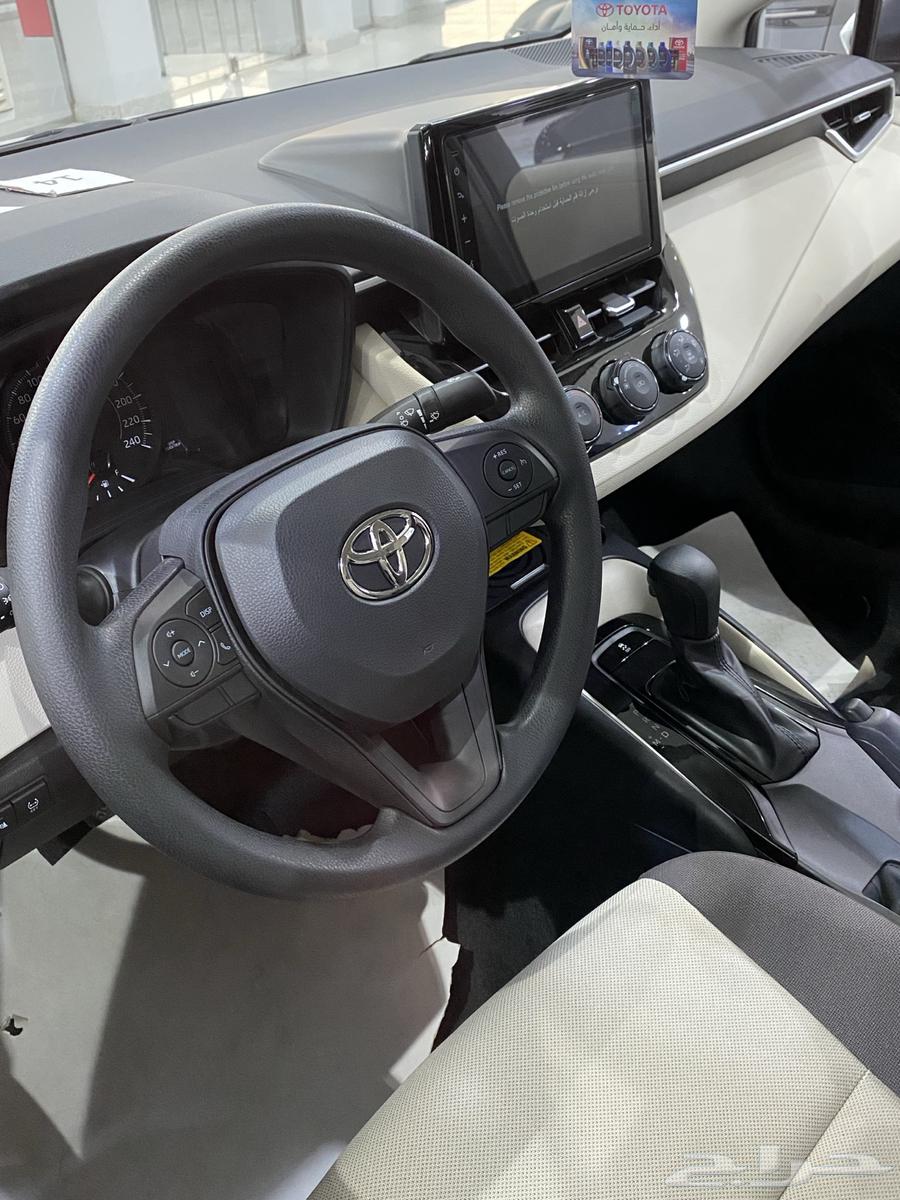 تويوتا كورولا 2025 XLI مطور فتحة سقف 2.063347404248578114