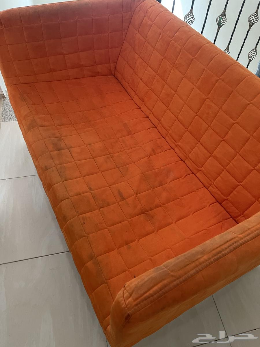 كنبتين ايكيا للبيع لون برتقالي و لون رصاصي63229041263362111