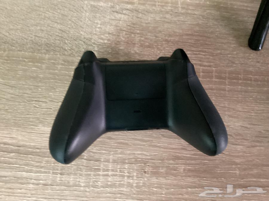 Xbox Series X controller in gold color632285237365781129