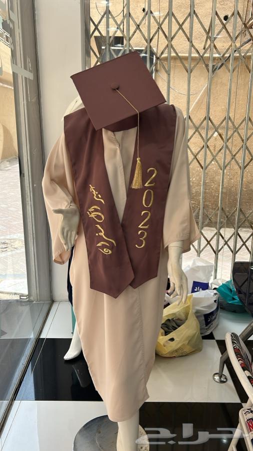 تفصيل عبايات تخرج على الطلب مفرد وجملة63229048191874112