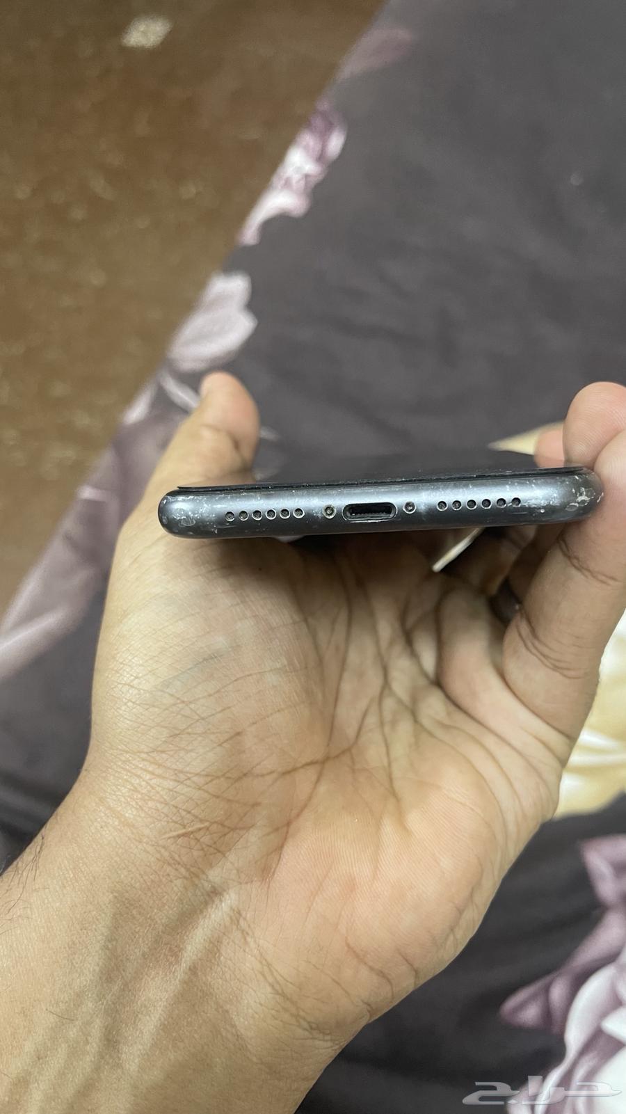 للبيع آيفون 11 عادي 128 قيقا63224054157571112
