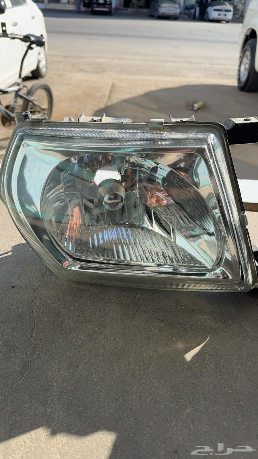 Spark plugs oil is leaking.63341541890050112