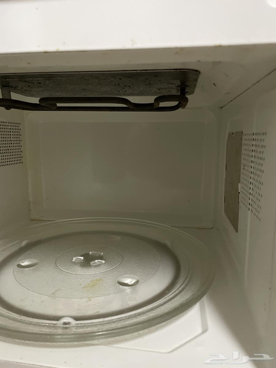 Almost new microwave63225447391361112