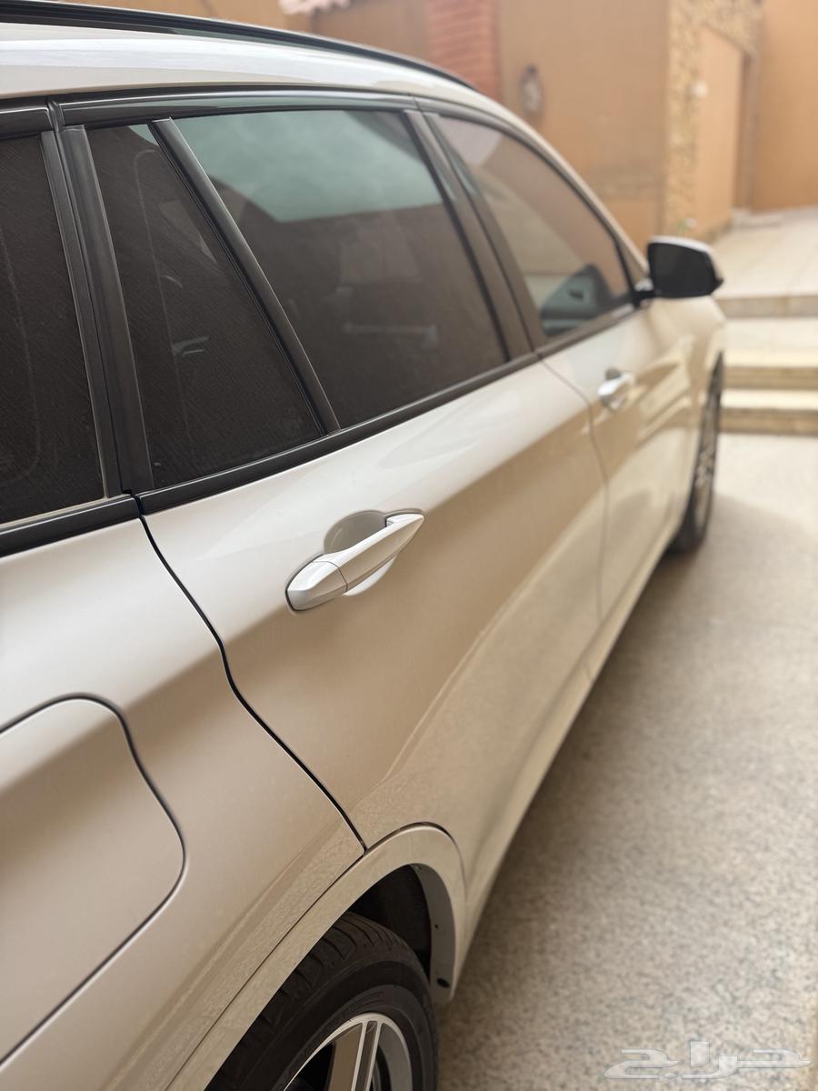 BMW Mkit X163343592799874113