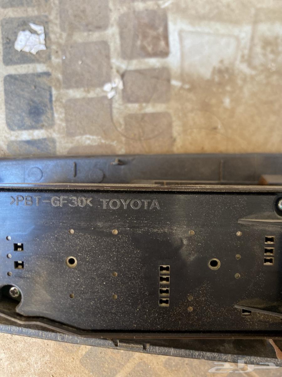 The text provided does not form coherent words or sentences in any recognizable language under ISO639-1 standards. It appears to be random characters or severely garbled text. Therefore, no meaningful translation can be produced.63343635637889114