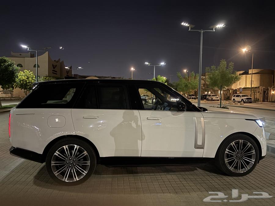 Range Rover 202263341610269570112