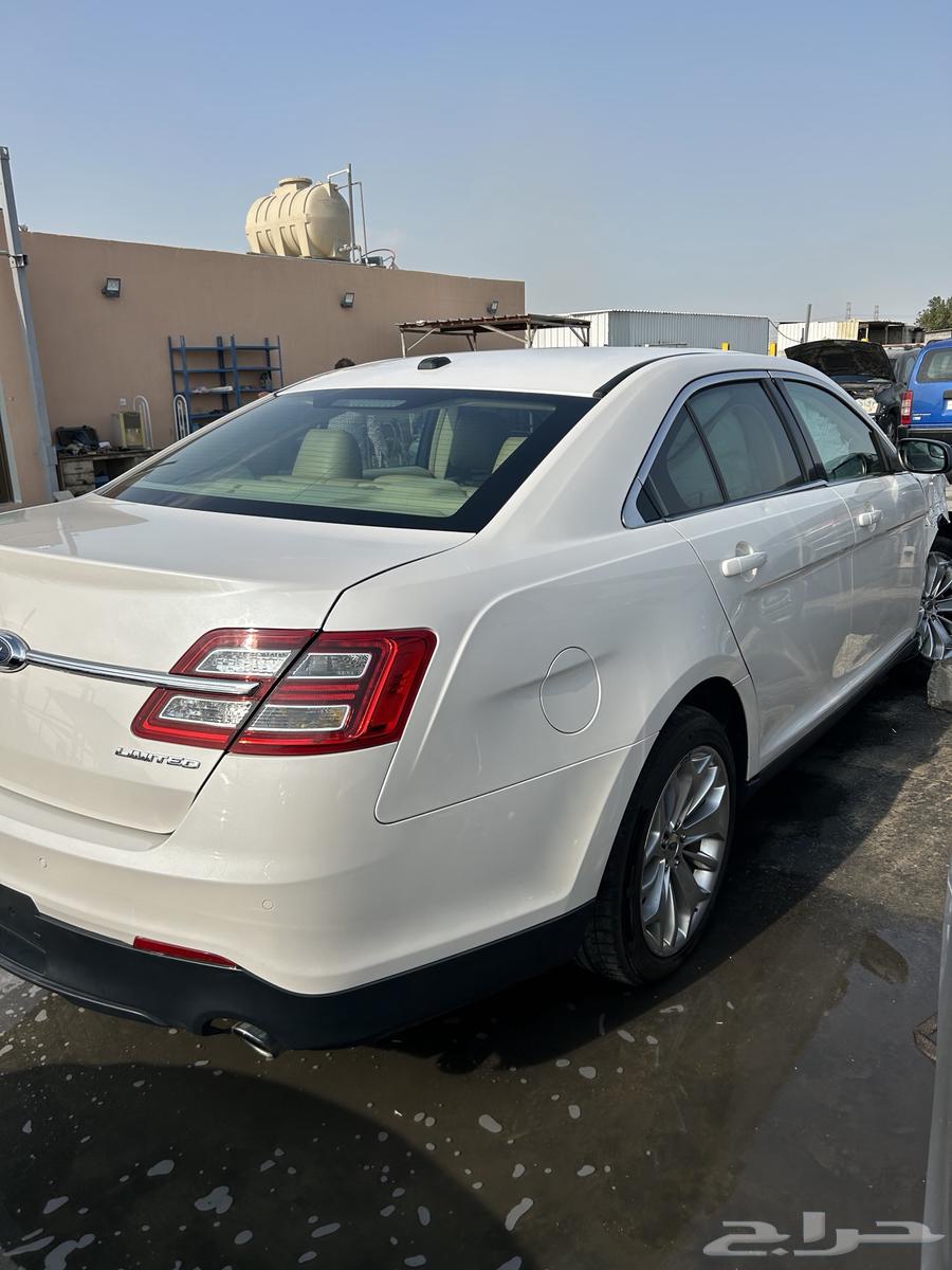 Ford Taurus 2016 salvage (( parts only ))63341215827969114