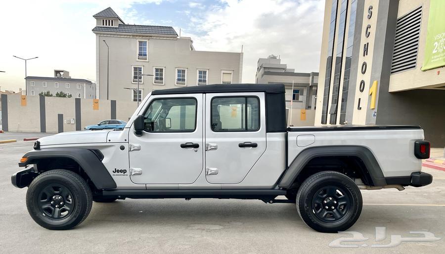 2023 Jeep Gladiator  
2023 Jeep Gladiator633367022237451111