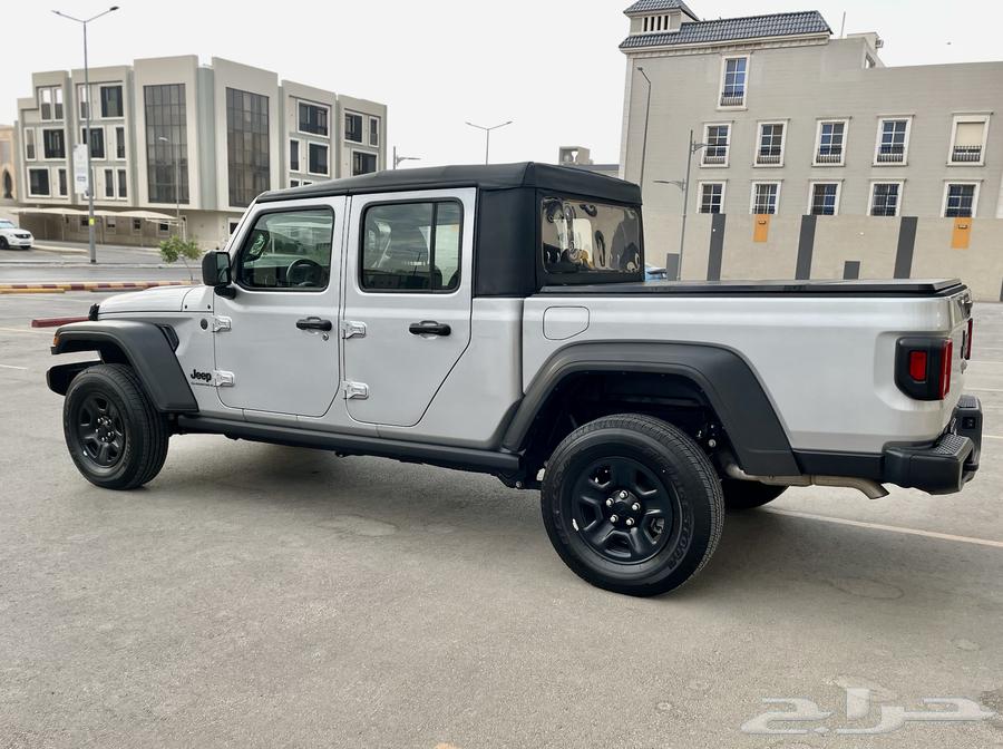 2023 Jeep Gladiator  
2023 Jeep Gladiator63336702223745111