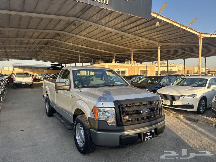 Ford F150, eight cylinders, agency, mileage 125,000 kilometers (sold)63341215814017111