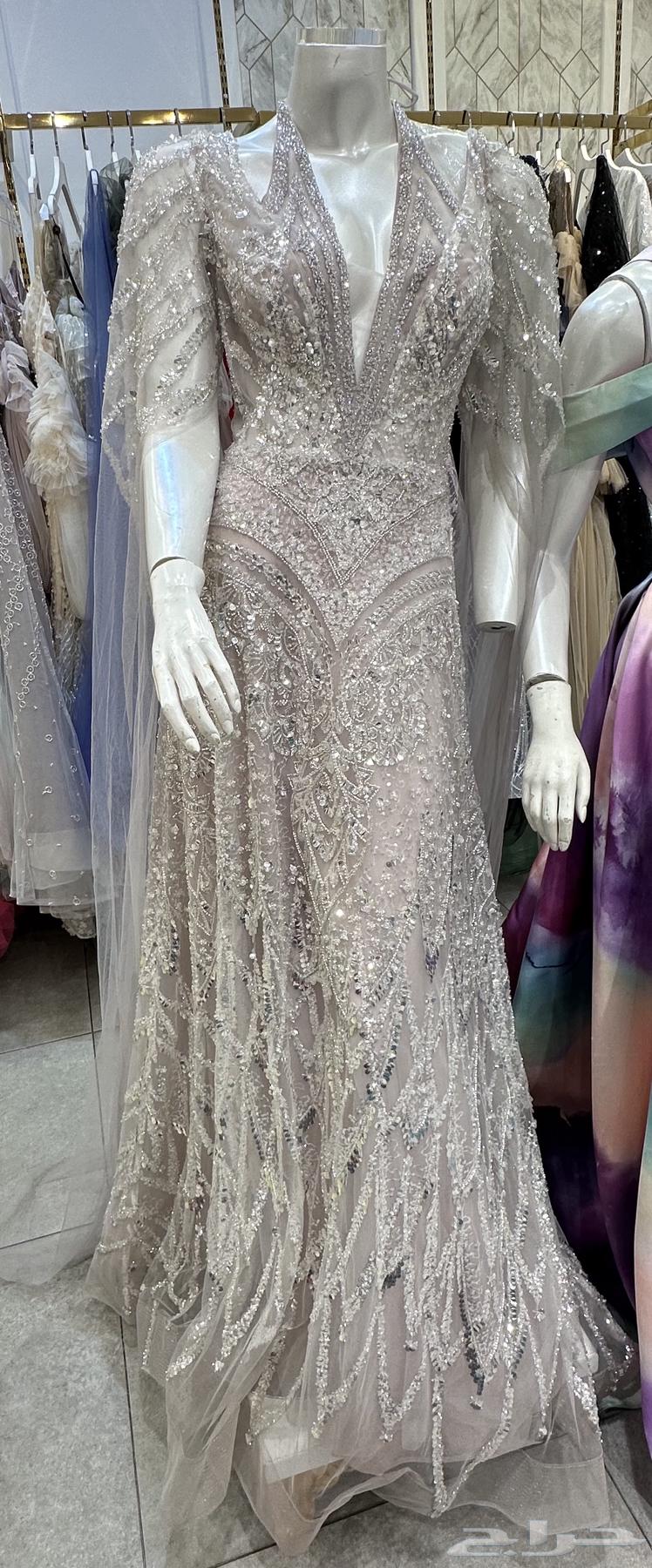 Dress for sale, never used63221550973443111