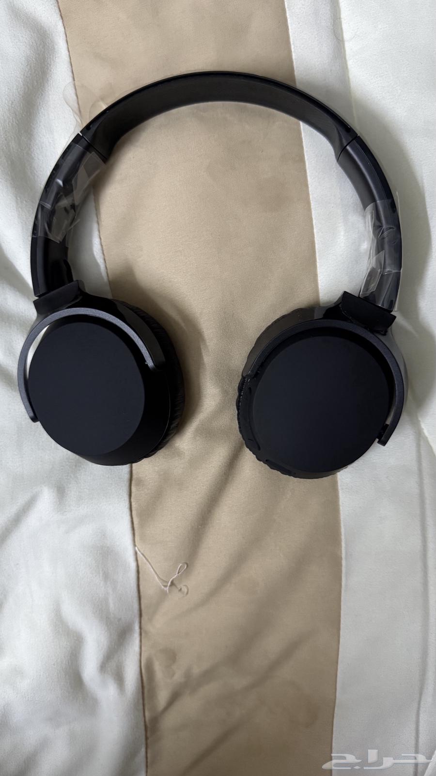 Skullcandy headphones (sold)63221569739522112