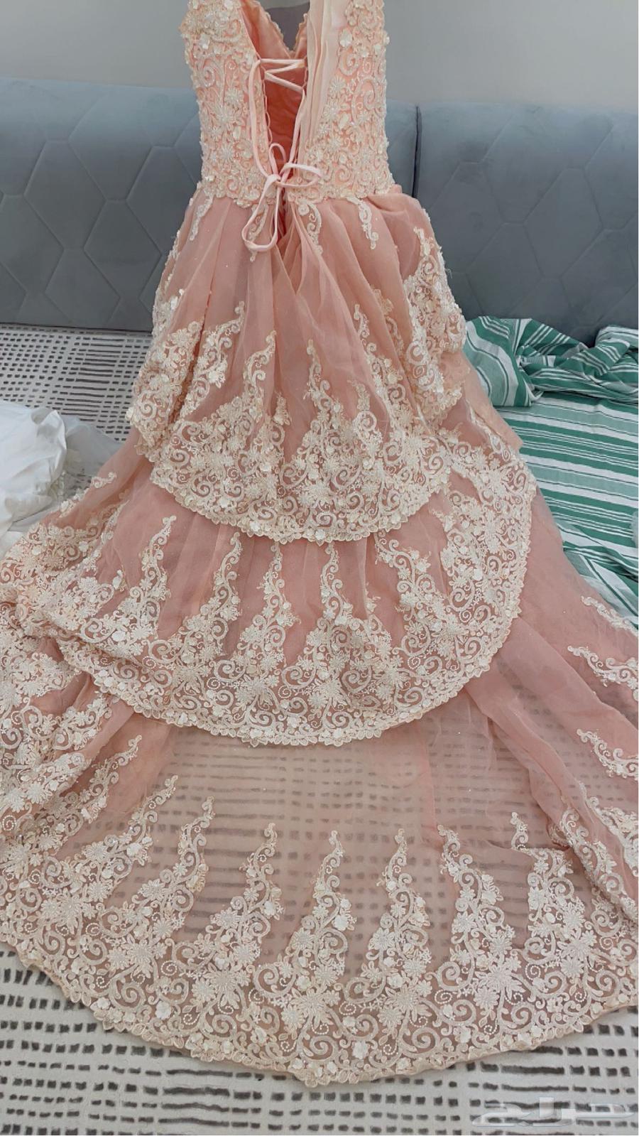 Peach-colored wedding or mesh dress fits medium or large size63220528453505112