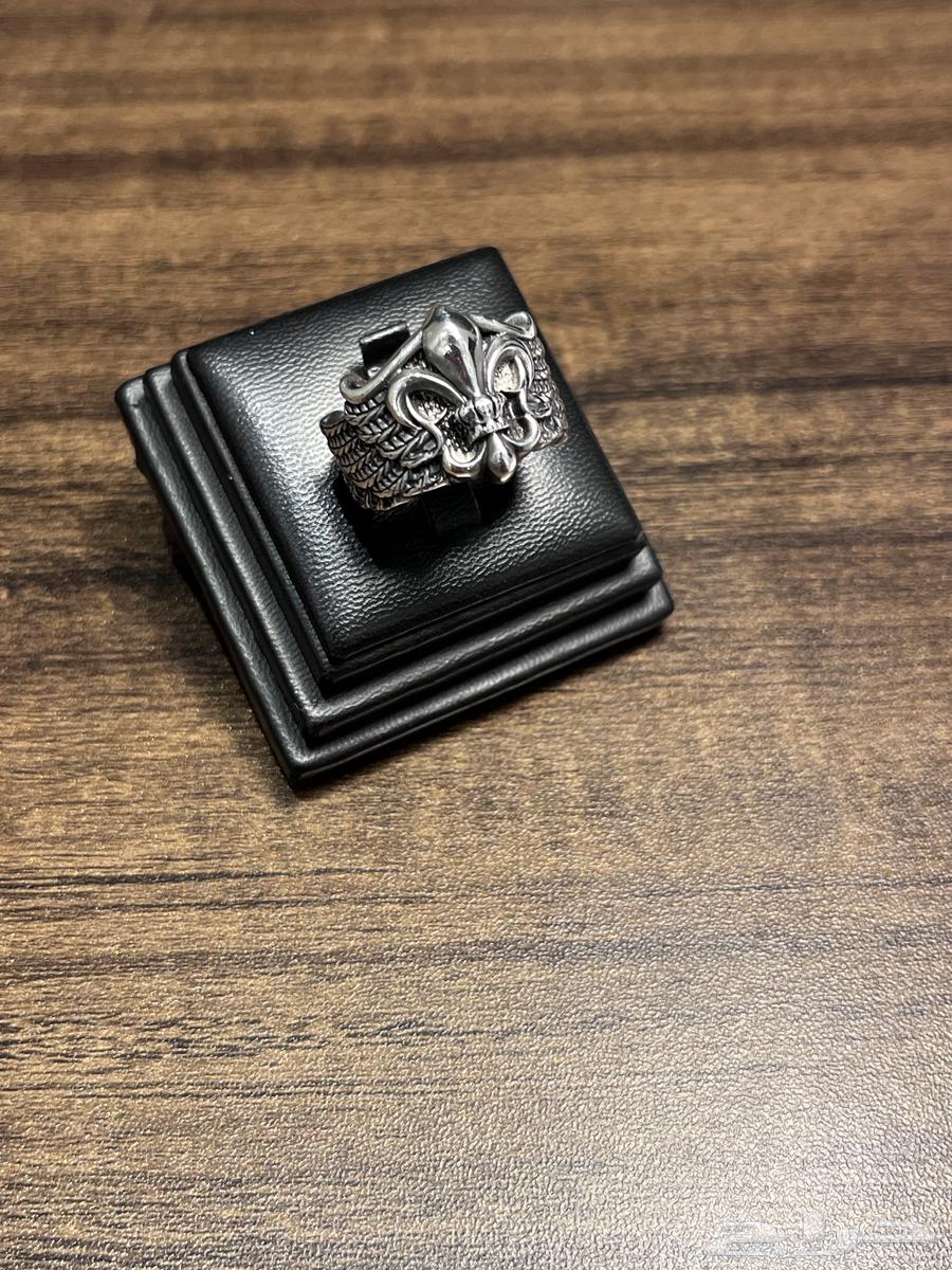 A silver ring in the shape of a crown, a beautiful and elegant ring (sold)63221048855939111