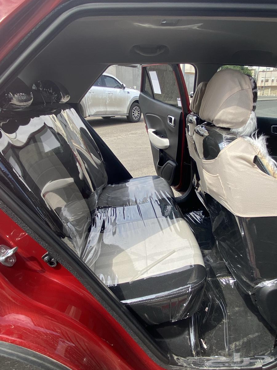 Hyundai Venue 2025 for transfer without compensation63336646785410111