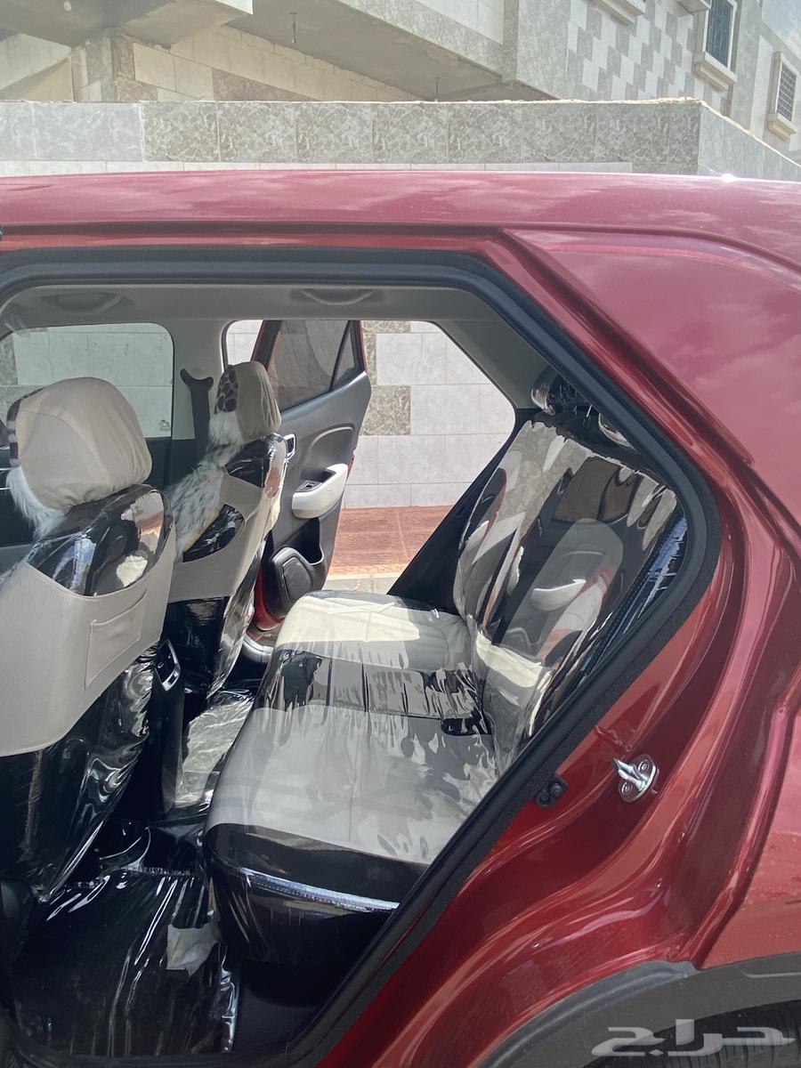 Hyundai Venue 2025 for transfer without compensation63336646785410110