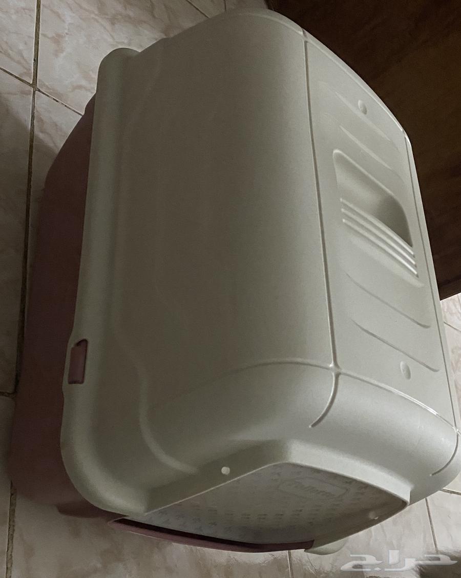 A large closed cat litter box with its accessories 52 40 4063221037811075112
