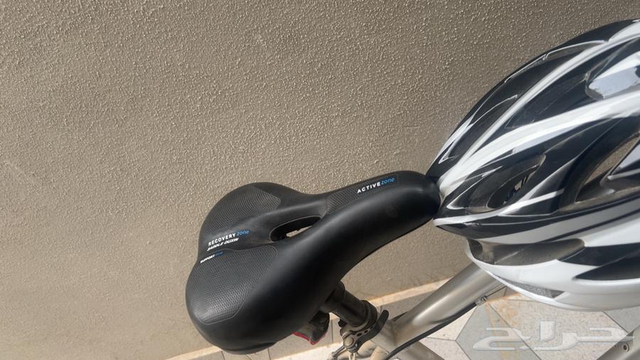 A sports bike63221063795203114