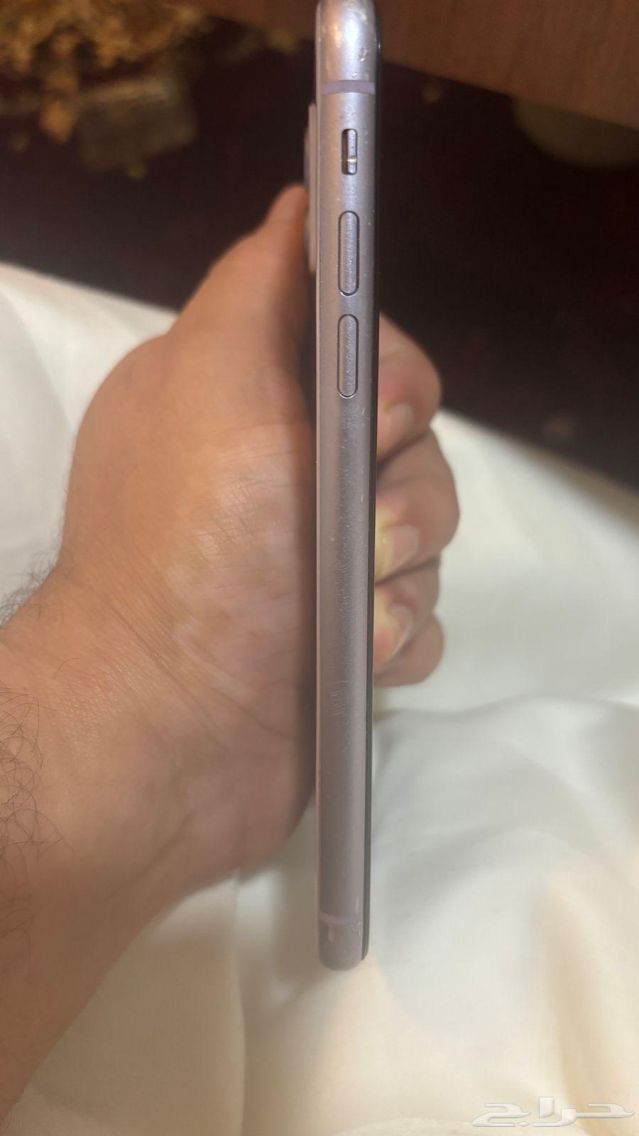 ايفون 11 سعة 12863219549512961112