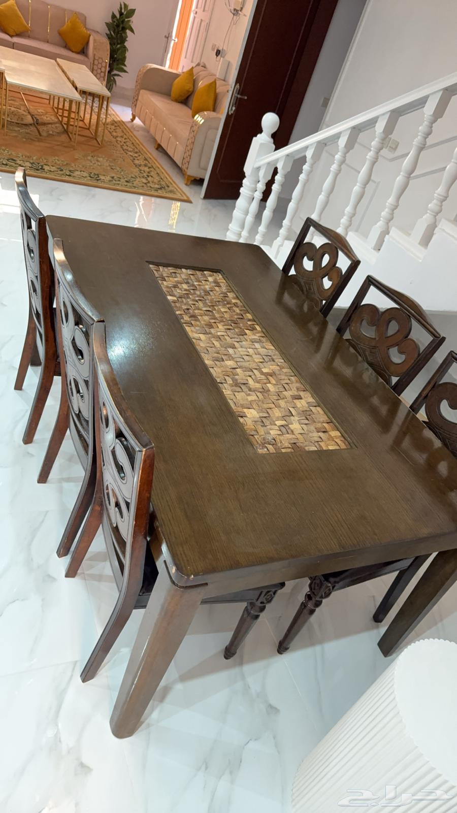 طاولة طعام63218037547779112