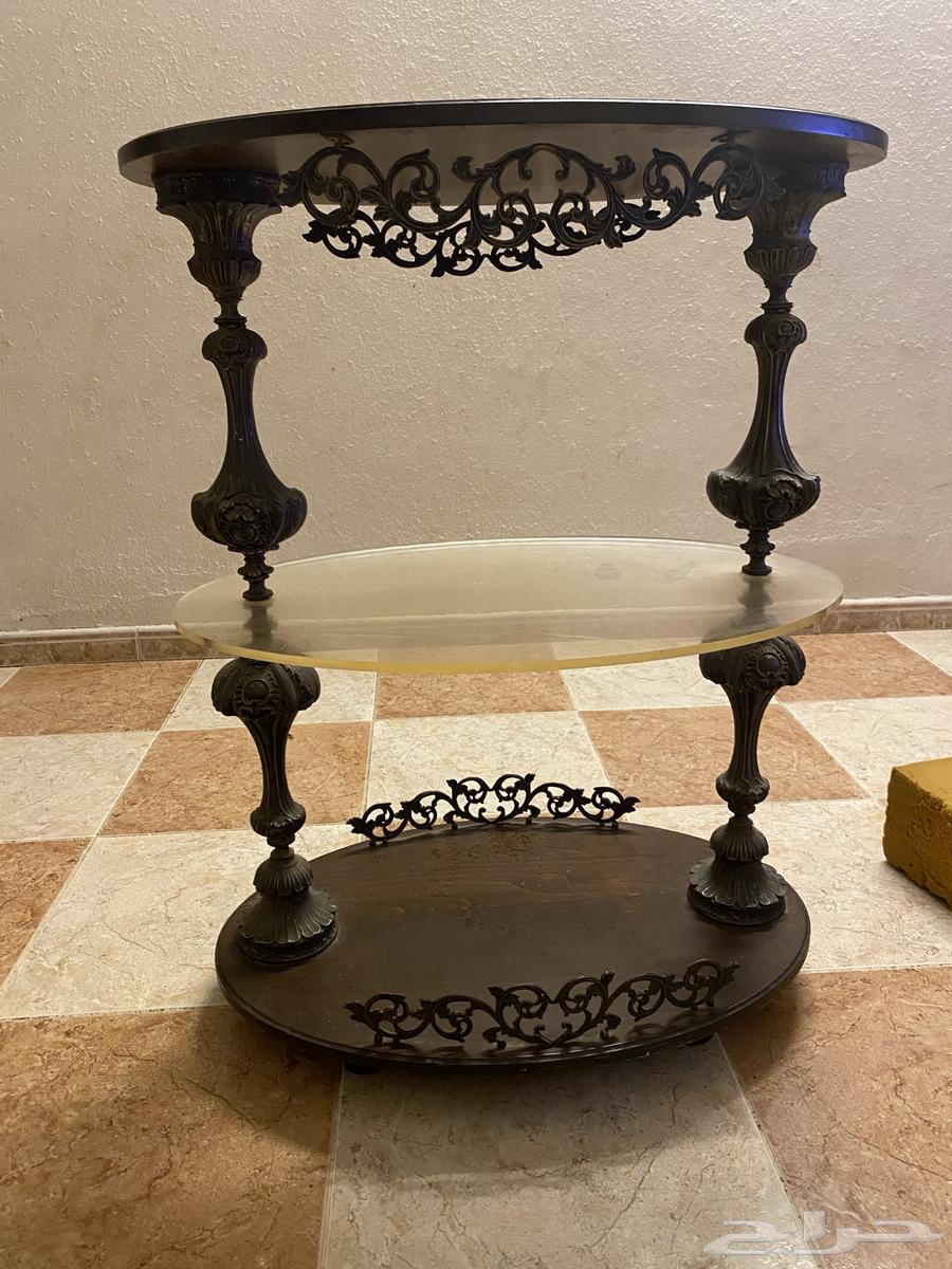 طاولة نظيف ويمديك تحط اي شيء فوقها63218010158339111
