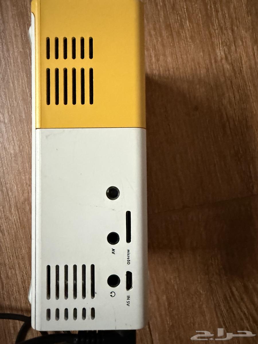 Small projector 5063218545306369111