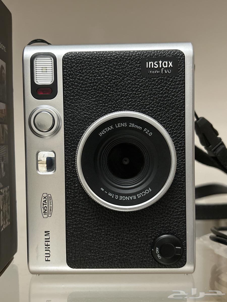Instant camera (Fujifilm Instax Mini Evo) clean use63217555915137111