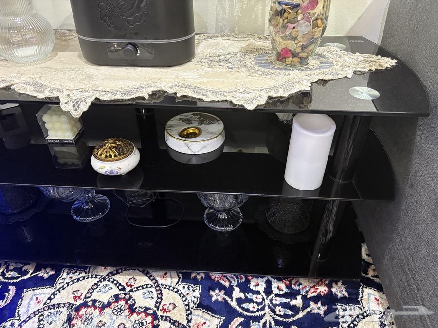 طاولتين تلفزيون للبيع63218038465410111