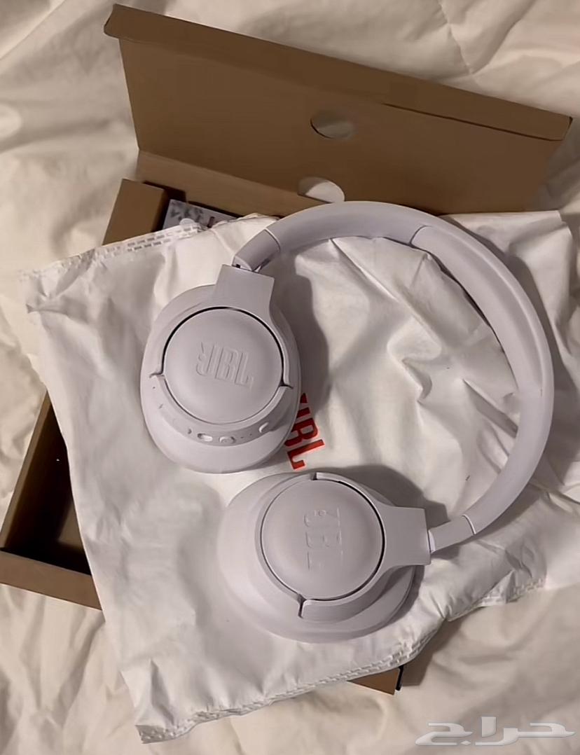 سماعة JBL بكل ألوانها بكرتونها ما استخدمت63219044933505111