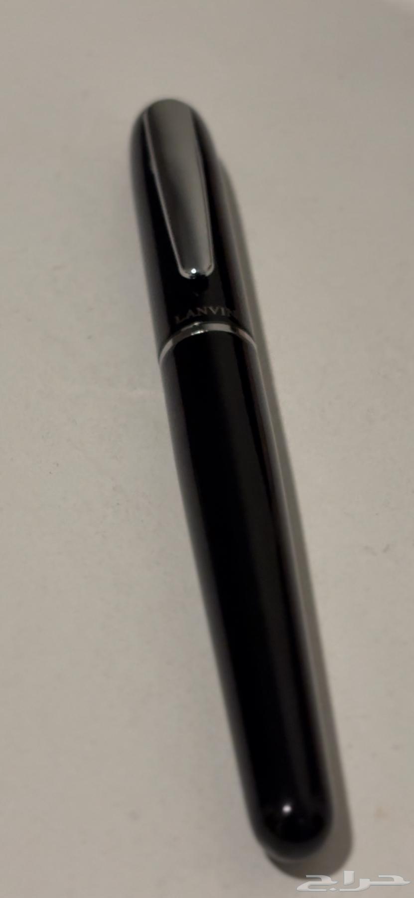 pens63217556094082112