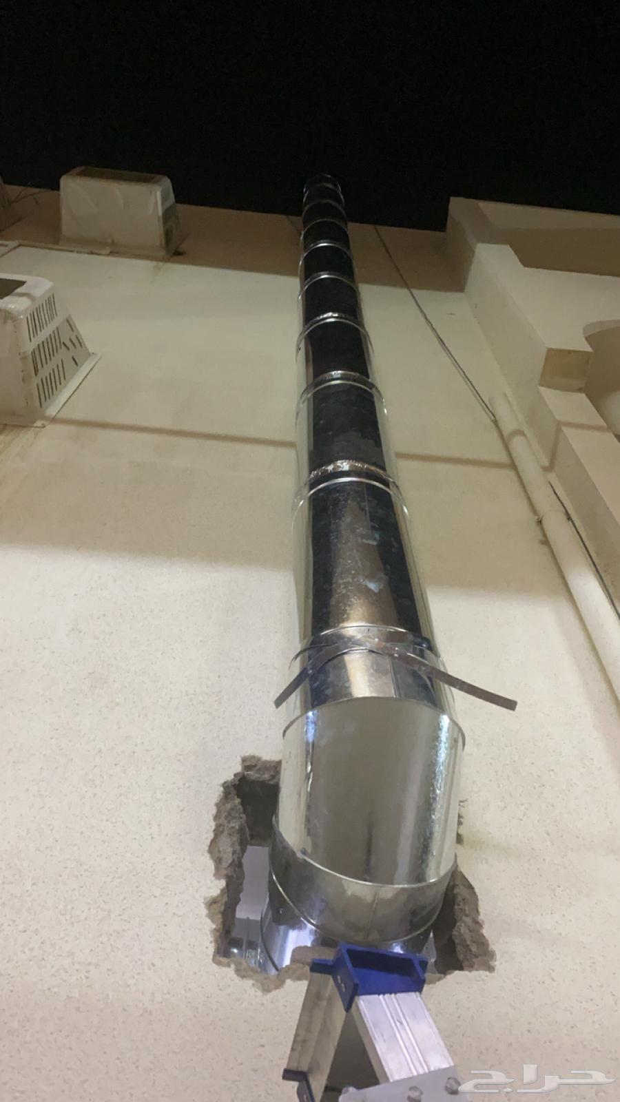 Preparing a central kitchen and restaurants, customizing stainless steel tables and hoods63024020362882114