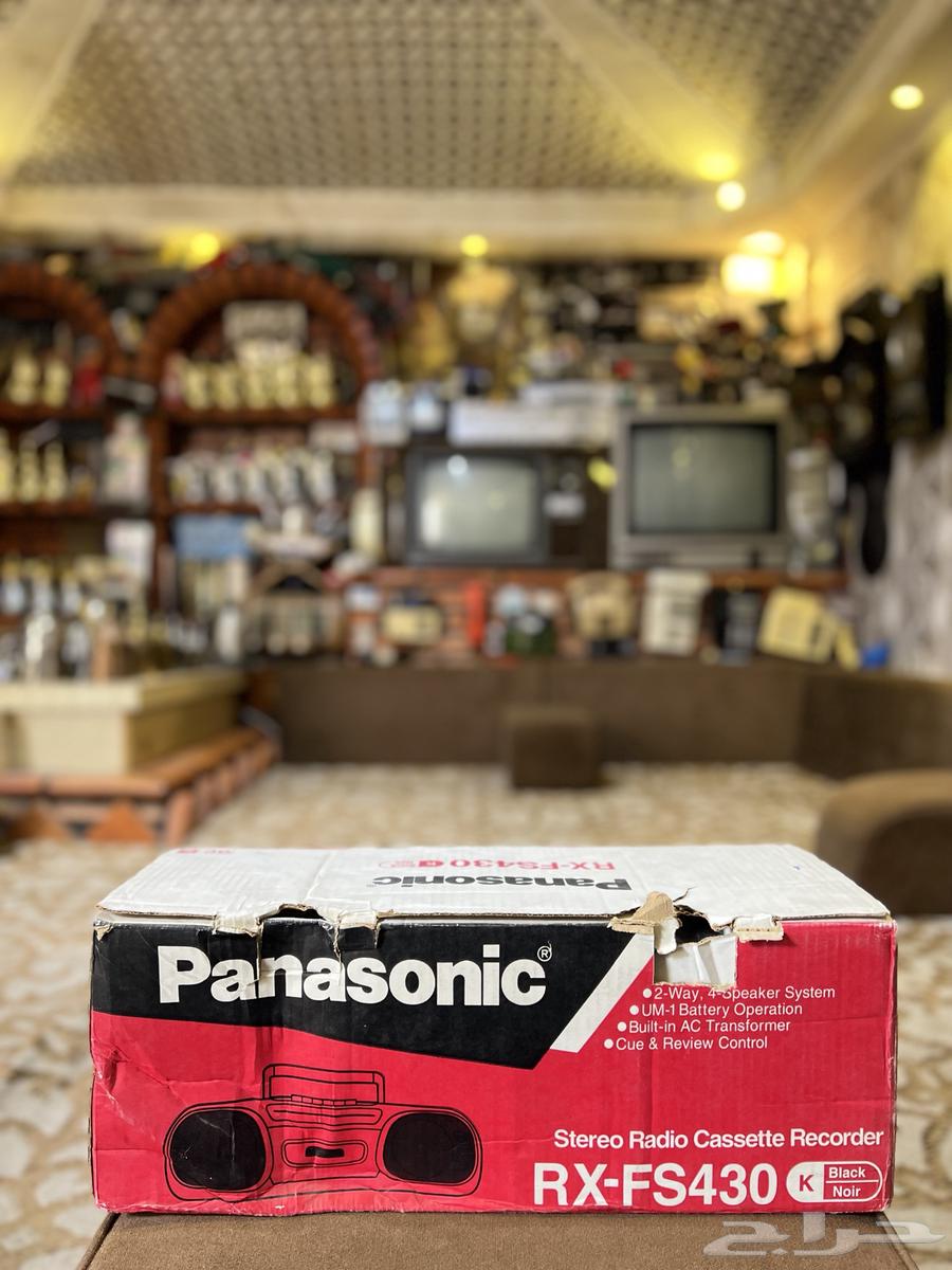 New Panasonic radio and recorder, old storage, traditional heritage63214632022019113