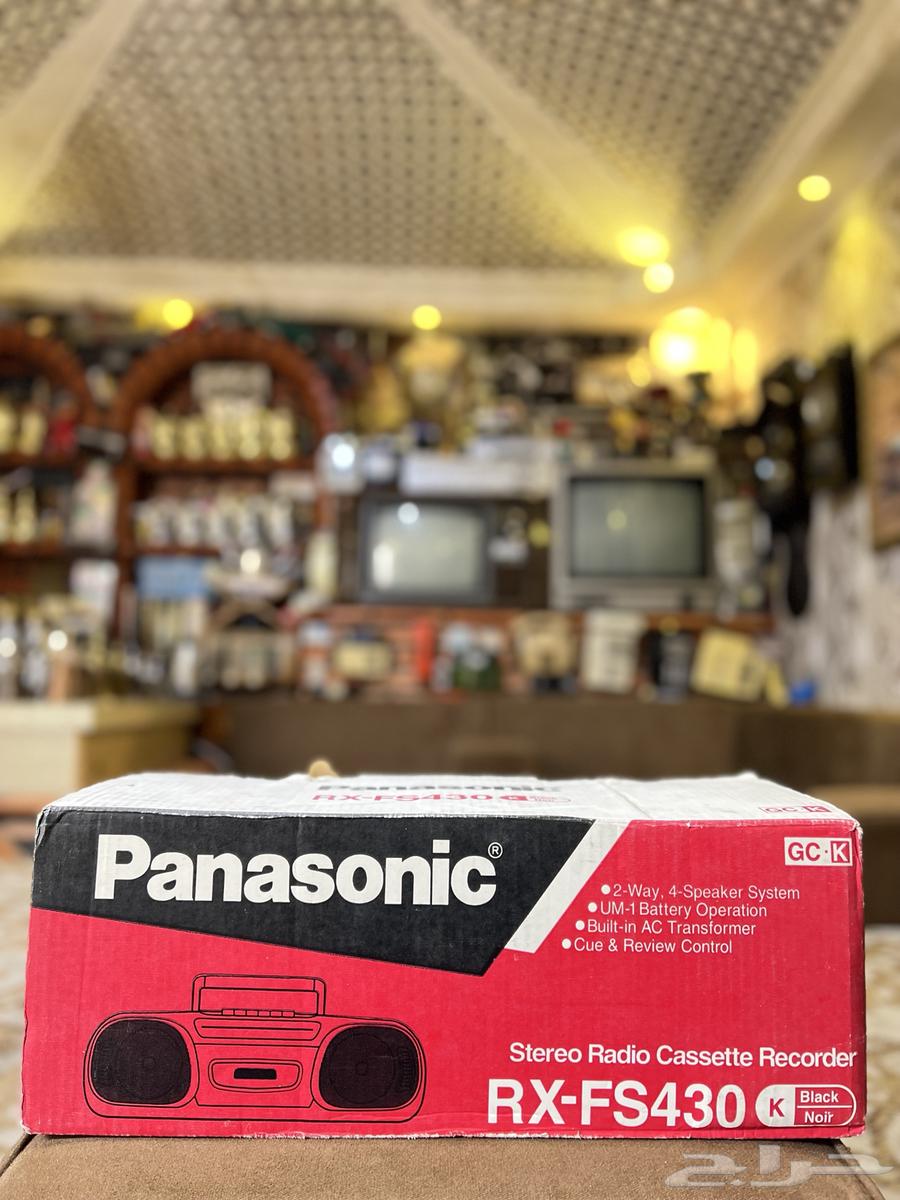 New Panasonic radio and recorder, old storage, traditional heritage63214632022019111