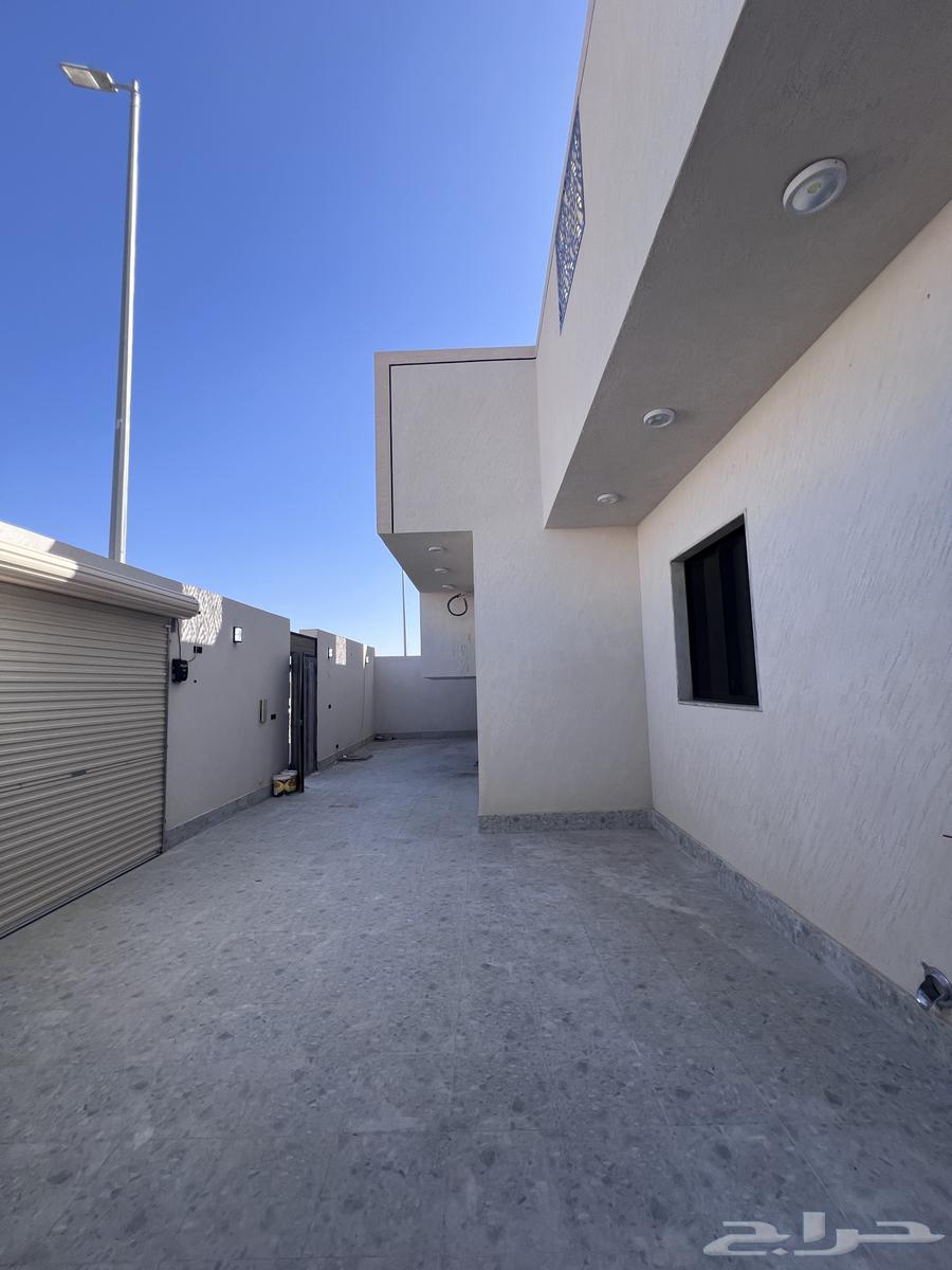 For sale, a floor with luxurious finishing on two streets63008794928641113