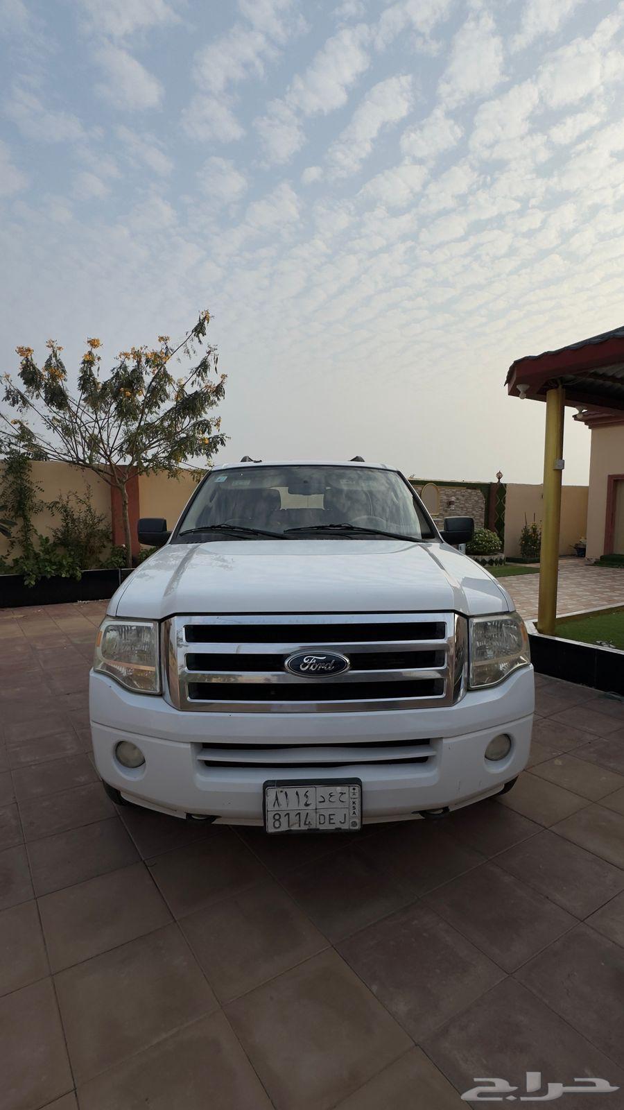 Sold Ford Expedition Saudi 2014 model first owner sold63326921056771110