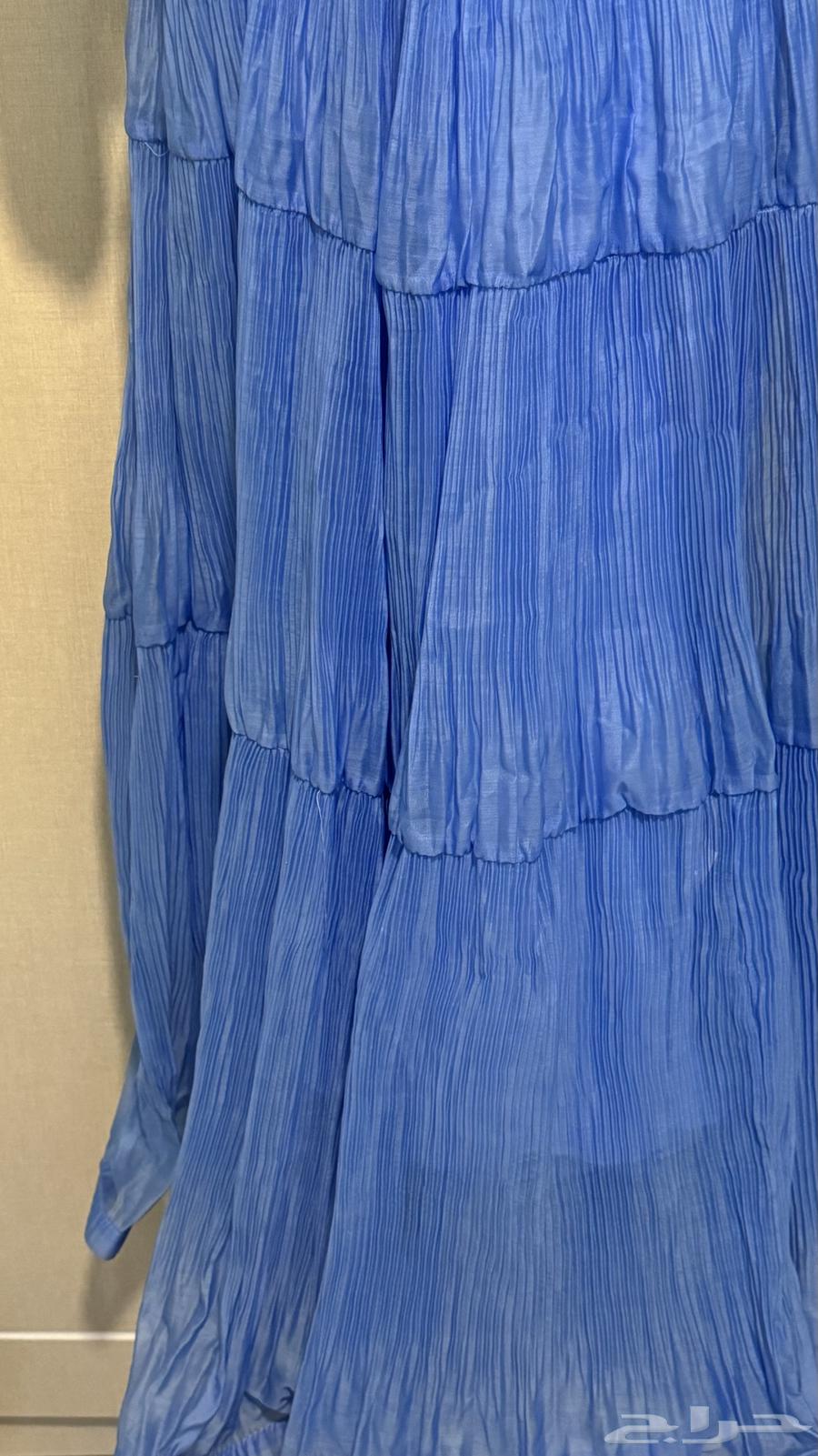 A new luxurious backless dress suitable for Eid, size M63523341495937111