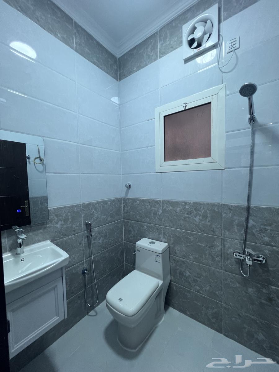للبيع عماره 5 شقق شغل نظيف وسعر مناسب63008859634435111