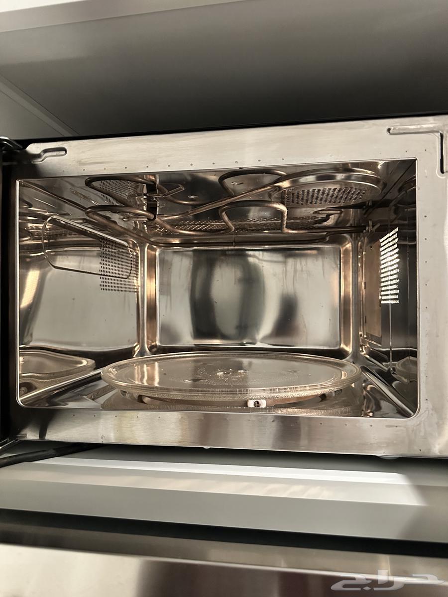 Large-sized microwave provided63210563367810111