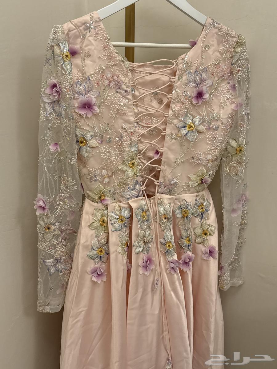 A new dress, size S-XS, clean.63214171044355113