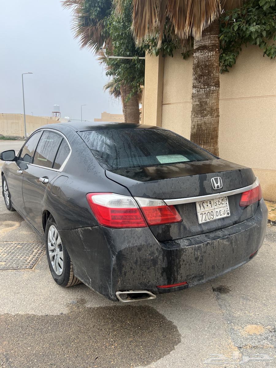 Honda Accord 2015 model, color black63324829011971113