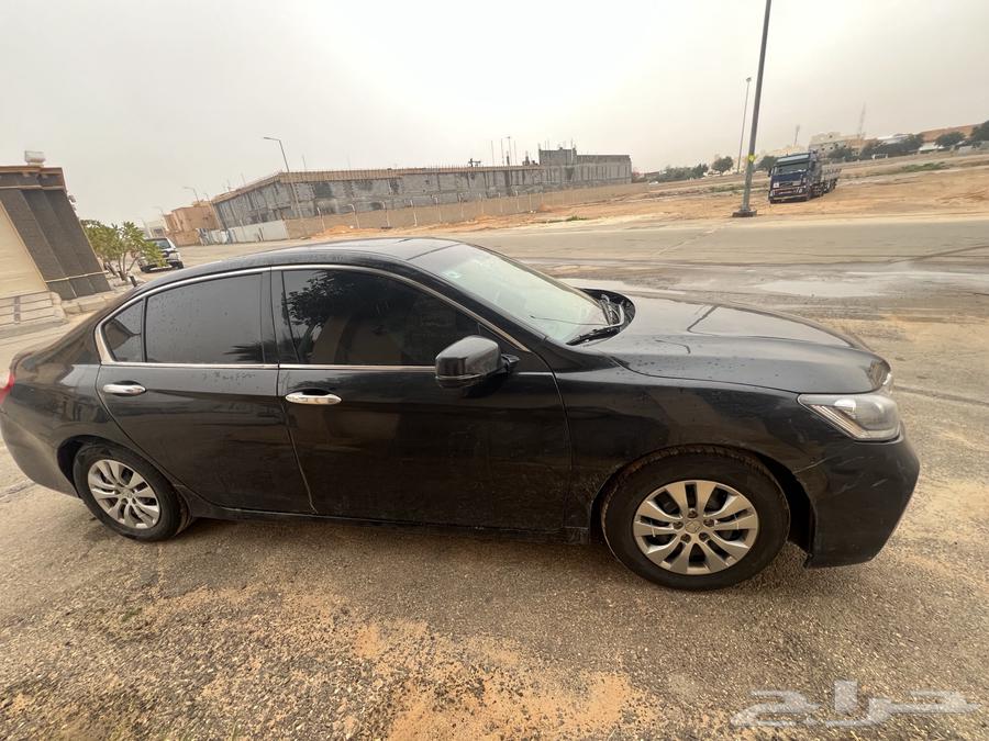 Honda Accord 2015 model, color black63324829011971112
