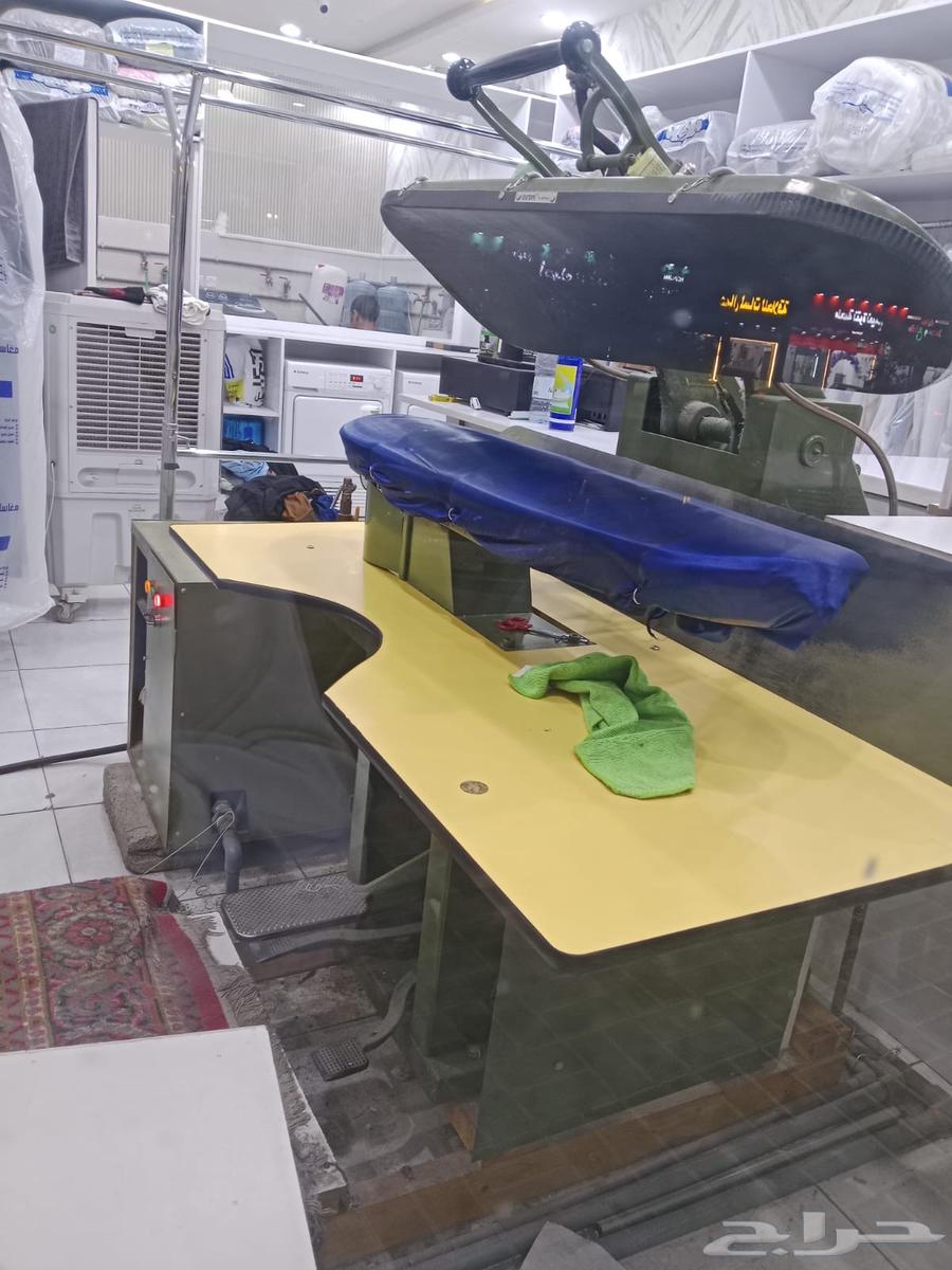 Electric press with thermal dryers and water tank63208104095361112