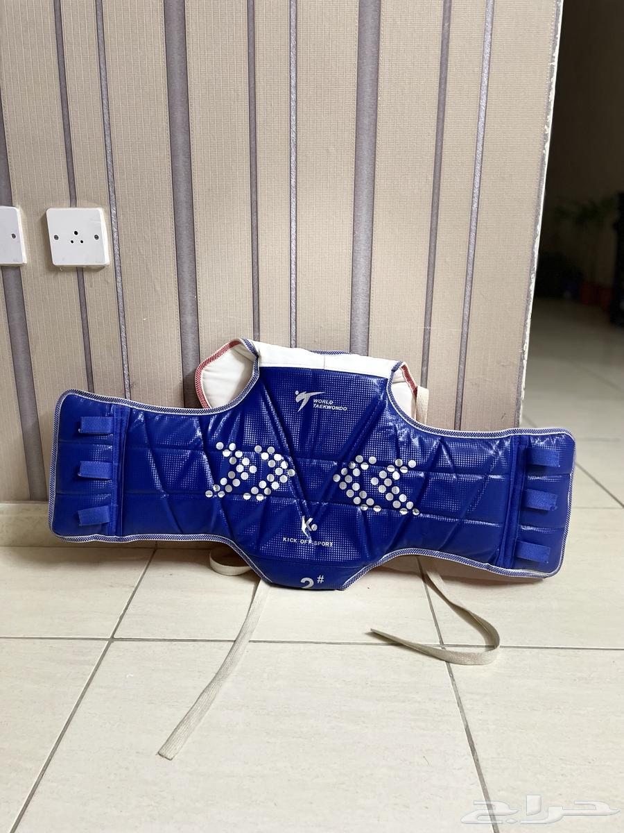 Two authentic taekwondo uniforms without any defects, 125 SAR63209074299523111