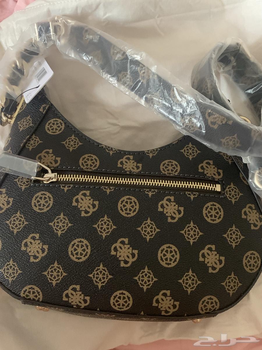 A brand new GUESS women's bag63209056212994112