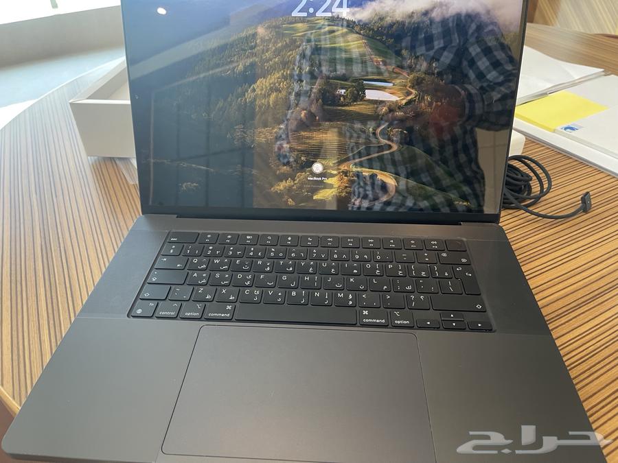 MacBook Pro 1663209052083457114