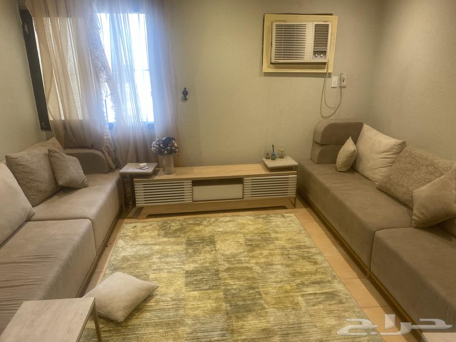الكنب كامل 600 مكيف نظيف 50063209052562818111