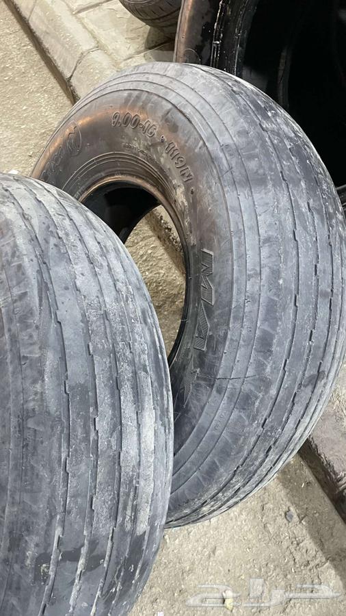 900 Maxxis Balloon Tires Size 1663319358084098112